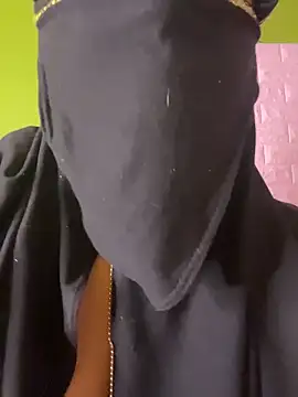 Snapshot of zahra_Jalid chatting on April 7, 1:06 am zahra Jalid online show from April 7, 1:06 am