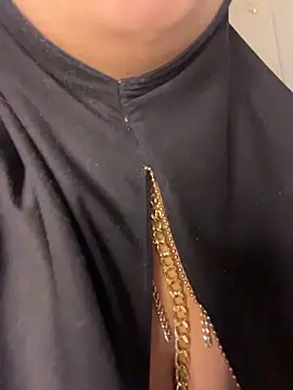 Snapshot of zahra_Jalid chatting on April 18, 7:18 pm zahra Jalid online show from April 18, 7:18 pm