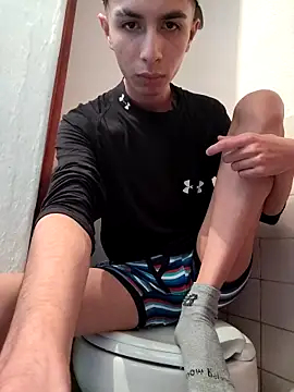 Snapshot of adriaav chatting on March 10, 9:25 am adriaav online show from March 10, 9:25 am