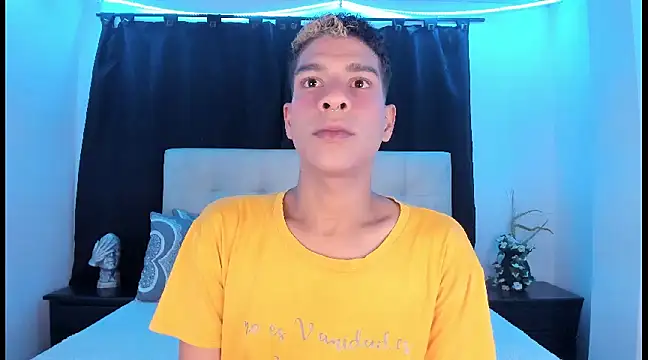 Ethan Boyy online show from January 24, 8:02 am