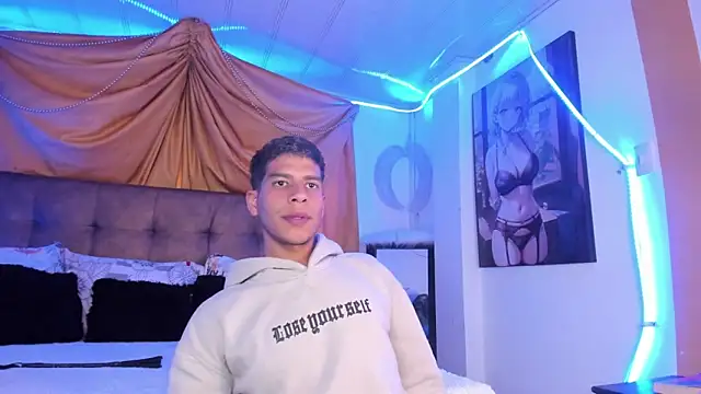 Snapshot of Ethan_Boyy chatting on September 19, 10:43 pm Ethan Boyy online show from September 19, 10:43 pm