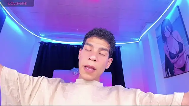 Ethan Boyy online show from May 7, 7:19 pm