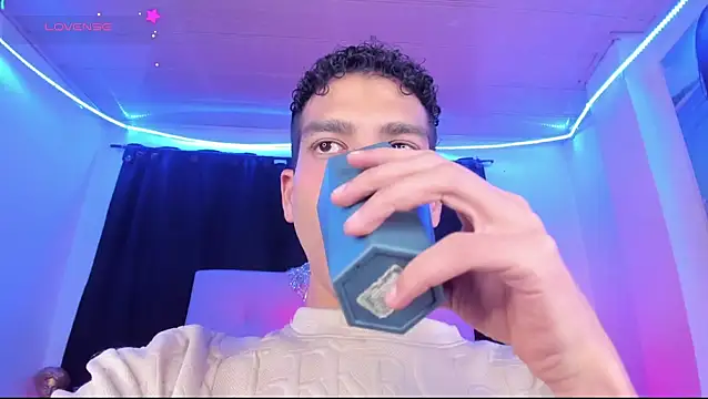 Snapshot of Ethan_Boyy chatting on June 26, 2:38 am Ethan Boyy online show from June 26, 2:38 am