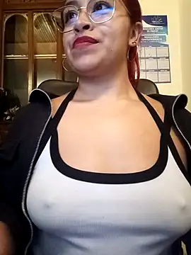 Snapshot of AnonymousGirl chatting on September 16, 12:44 am AnonymousGirl online show from September 16, 12:44 am