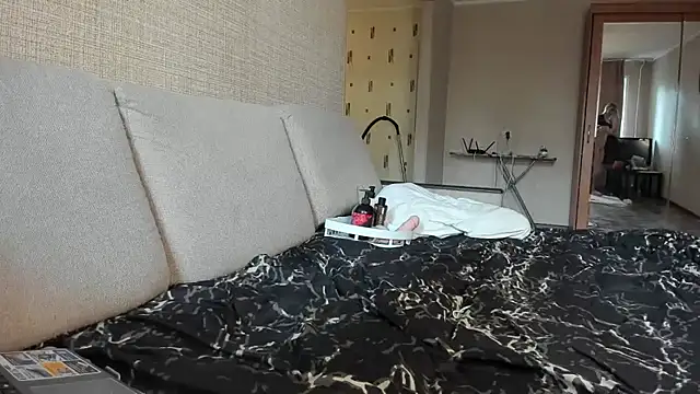 KittyMeawsX online show from June 11, 3:59 am