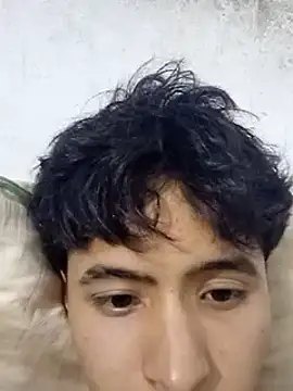 Snapshot of Sm1thXx chatting on February 3, 12:58 am Sm1thXx online show from February 3, 12:58 am