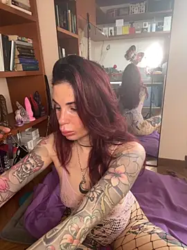 Snapshot of Dancing_wmyselF_ chatting on September 10, 7:52 am Dancing wmyselF online show from September 10, 7:52 am