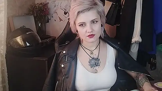 EvaBrownie online show from February 27, 11:20 am