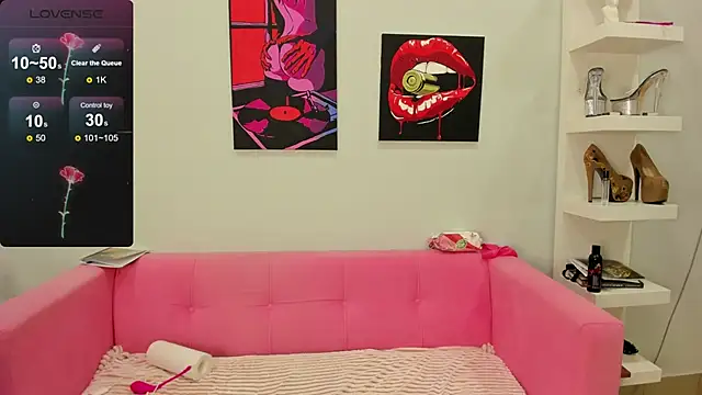 Brilly Lily online show from February 18, 5:20 am