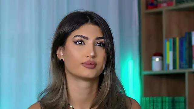 SarahPeach8 online show from October 4, 3:37 am