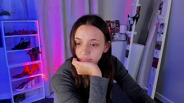 Sahara Shields online show from September 24, 9:56 am