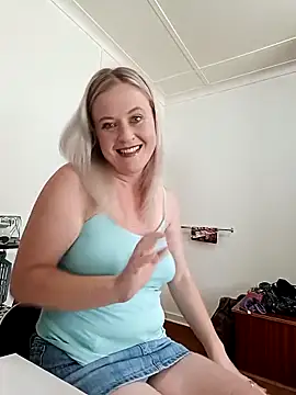 Vintasia online show from December 22, 11:18 am