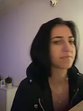 Snapshot of KeylaBlair chatting on February 9, 7:41 pm KeylaBlair online show from February 9, 7:41 pm