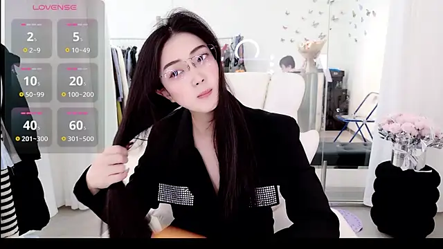 miaomiao-777 online show from January 16, 2:37 am