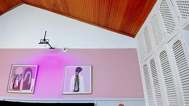 janna lopez  online show from September 13, 3:50 am