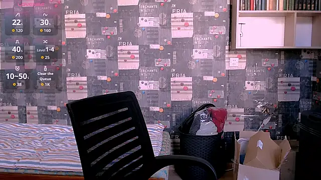 Snapshot of _Roselina_ chatting on September 24, 7:01 am  Roselina  online show from September 24, 7:01 am