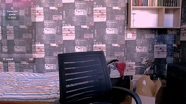 Snapshot of _Roselina_ chatting on September 25, 7:12 am  Roselina  online show from September 25, 7:12 am