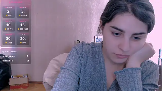 Snapshot of _Roselina_ chatting on October 8, 9:40 am  Roselina  online show from October 8, 9:40 am