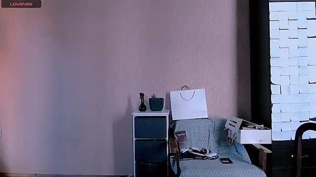 Snapshot of _Roselina_ chatting on October 19, 10:38 am  Roselina  online show from October 19, 10:38 am