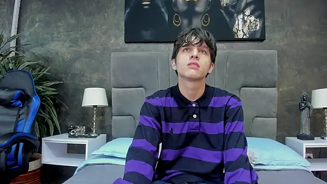 Snapshot of bruce_hans chatting on October 17, 11:46 am bruce hans online show from October 17, 11:46 am