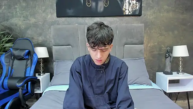 Snapshot of bruce_hans chatting on October 25, 11:51 am bruce hans online show from October 25, 11:51 am