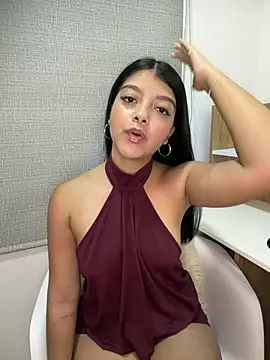 IslaBlaze online show from May 1, 11:53 pm