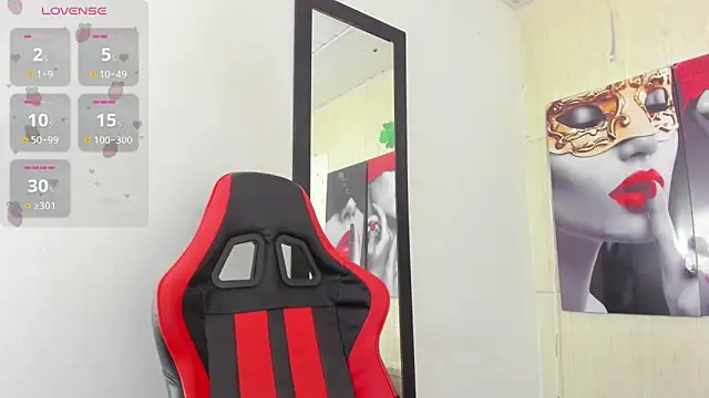 Snapshot of Miss_sparkle00 chatting on October 4, 4:32 am Miss sparkle00 online show from October 4, 4:32 am