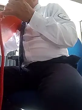 Jinenez online show from November 15, 9:32 pm