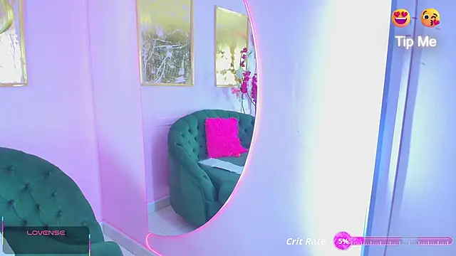 Snapshot of scarlette69 chatting on October 27, 7:40 pm scarlette69 online show from October 27, 7:40 pm