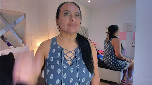 raquell moore online show from March 19, 12:31 pm