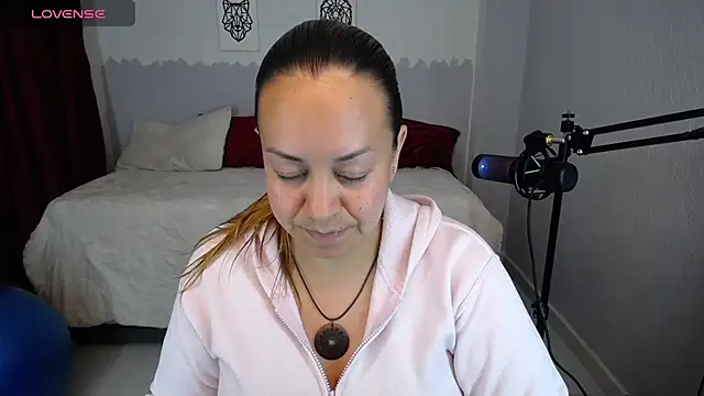 Snapshot of Dalila_lust_ chatting on March 17, 6:11 pm Dalila lust online show from March 17, 6:11 pm