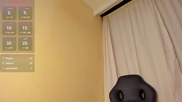 Snapshot of alicia_carr chatting on February 27, 2:21 am alicia carr online show from February 27, 2:21 am