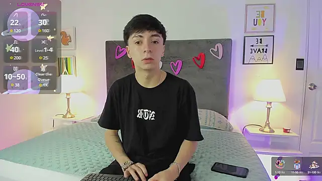 ethan and ava online show from February 18, 1:33 pm