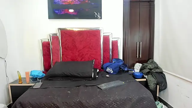 Snapshot of Hamish_phillips chatting on January 24, 9:58 pm Hamish phillips online show from January 24, 9:58 pm