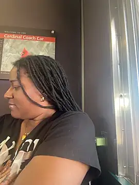 xoxoHotCoCo online show from March 29, 9:04 pm