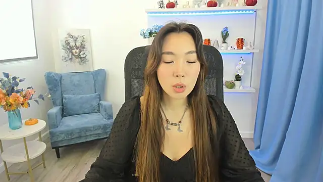 AnnaReyla online show from October 26, 11:27 am