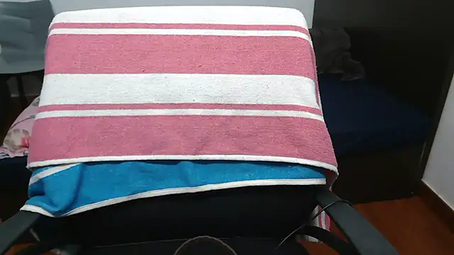 Snapshot of LovelyRosy chatting on September 30, 12:37 am LovelyRosy online show from September 30, 12:37 am