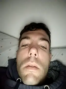 Snapshot of Yeray01 chatting on March 27, 4:40 am Yeray01 online show from March 27, 4:40 am