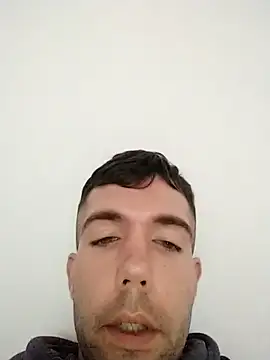 Snapshot of Yeray01 chatting on March 27, 6:18 pm Yeray01 online show from March 27, 6:18 pm