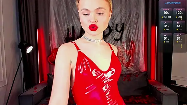 Snapshot of MilaFink chatting on February 14, 1:40 pm MilaFink online show from February 14, 1:40 pm