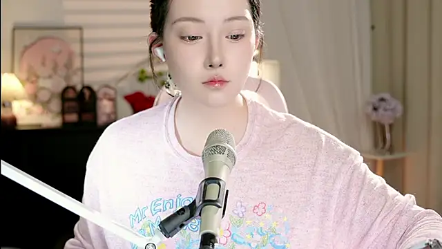 Dou-Dou-er online show from October 19, 1:34 pm