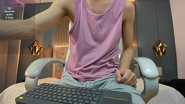 Cum hunters online show from October 2, 3:35 am