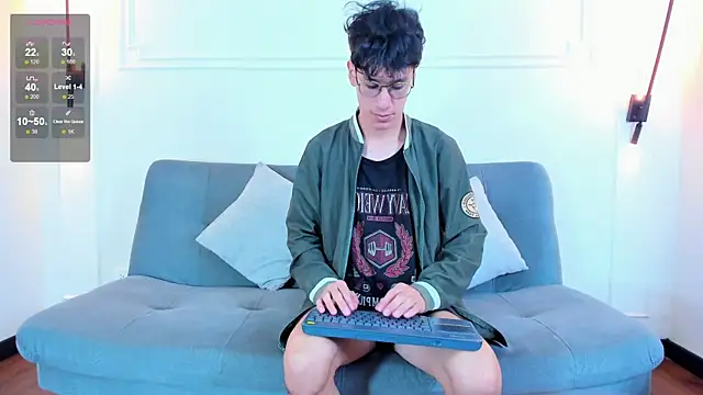 Cum hunters online show from October 28, 5:44 am