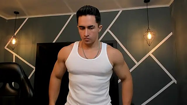 Snapshot of Brad_Summer chatting on February 5, 5:20 pm Brad Summer online show from February 5, 5:20 pm