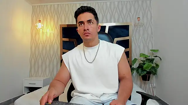 Snapshot of Brad_Summer chatting on March 1, 5:16 pm Brad Summer online show from March 1, 5:16 pm