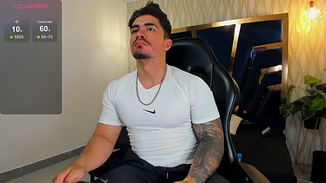 Snapshot of Brad_Summer chatting on September 11, 5:24 pm Brad Summer online show from September 11, 5:24 pm