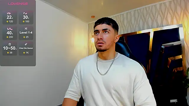 Snapshot of Brad_Summer chatting on September 18, 5:15 pm Brad Summer online show from September 18, 5:15 pm