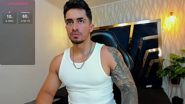 Snapshot of Brad_Summer chatting on September 22, 5:26 pm Brad Summer online show from September 22, 5:26 pm