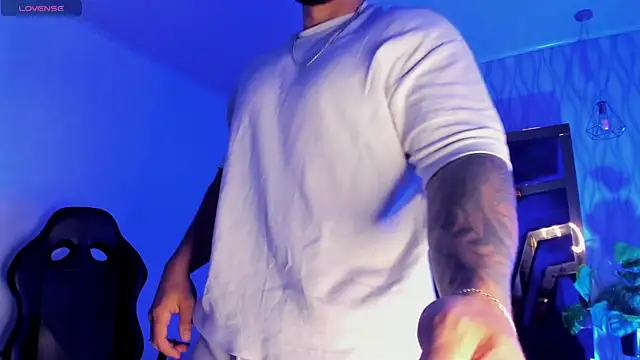 Snapshot of Brad_Summer chatting on October 3, 5:21 pm Brad Summer online show from October 3, 5:21 pm