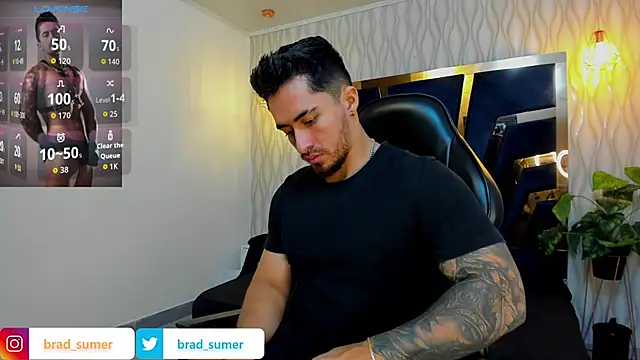 Snapshot of Brad_Summer chatting on October 5, 3:10 pm Brad Summer online show from October 5, 3:10 pm